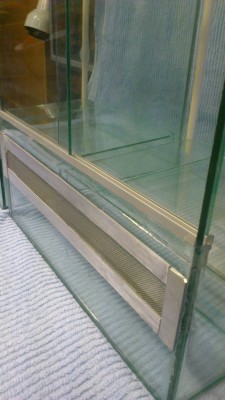 Främre ventilationen med skjutdörrar.