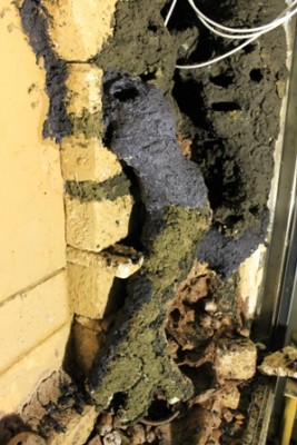 det blåare är nykladd, det blir samma färg som resten