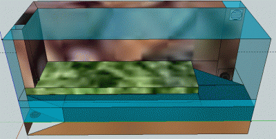 Fram uppifrån. Vattenpumpen nere i högra hörnet. Fläkt i övre höger. Dränage nere vänsterfram. Och fogger på landdelen vänster framkant.