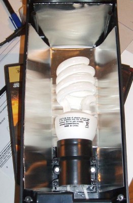 Ny reflektor monterad.