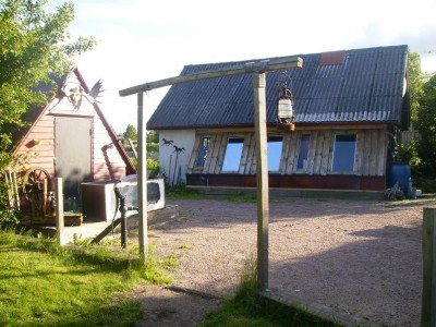 livingstone home.JPG