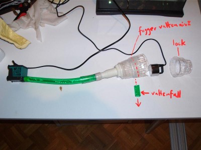 Så här gjorde jag en temporär testmodell av kommande lösning. Ska hitta lite bättre plastburk att borra hål i och modda inför en lång framtida tjänst =-)